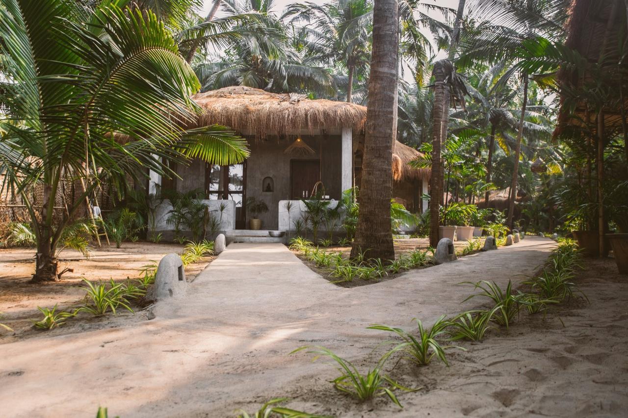 Palm Grove Beach Resort 3*