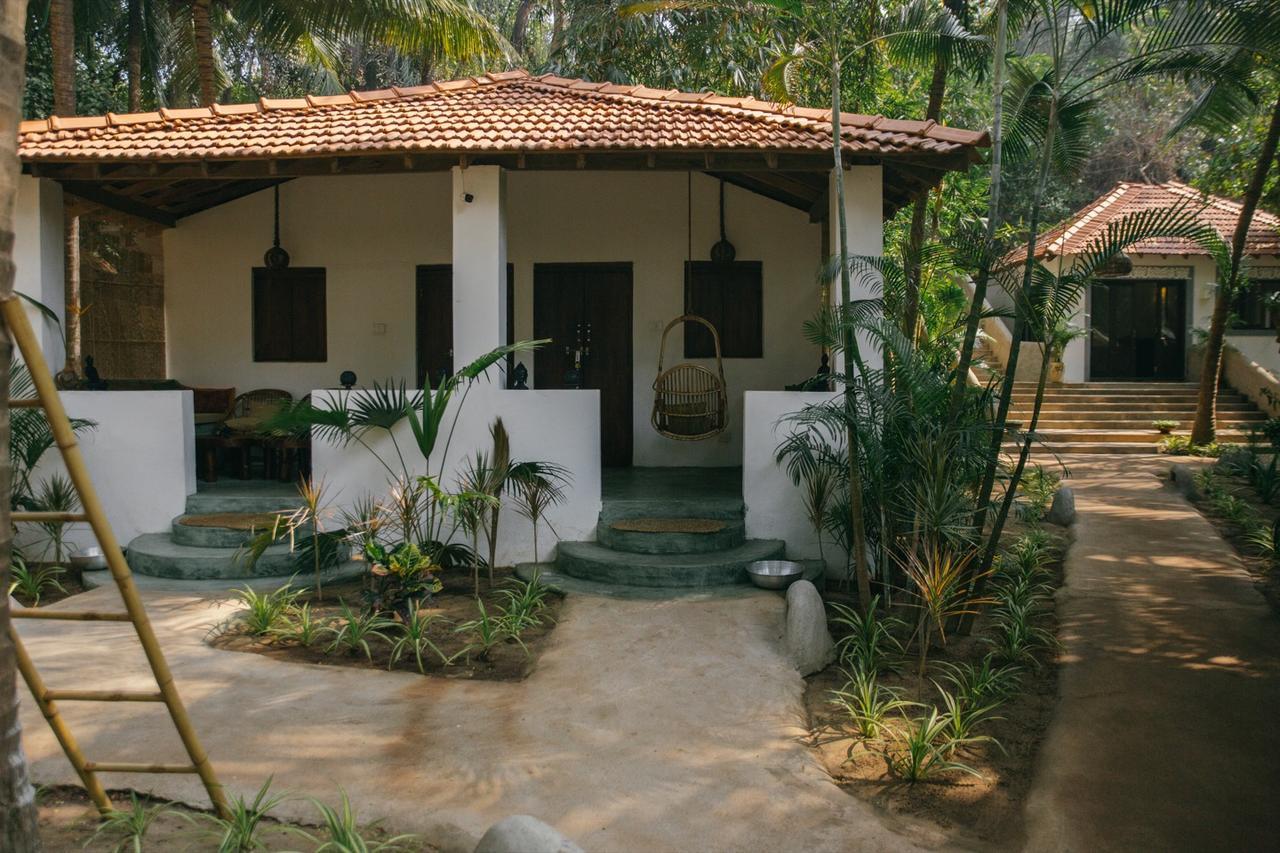 Palm Grove Beach Resort Mandrem